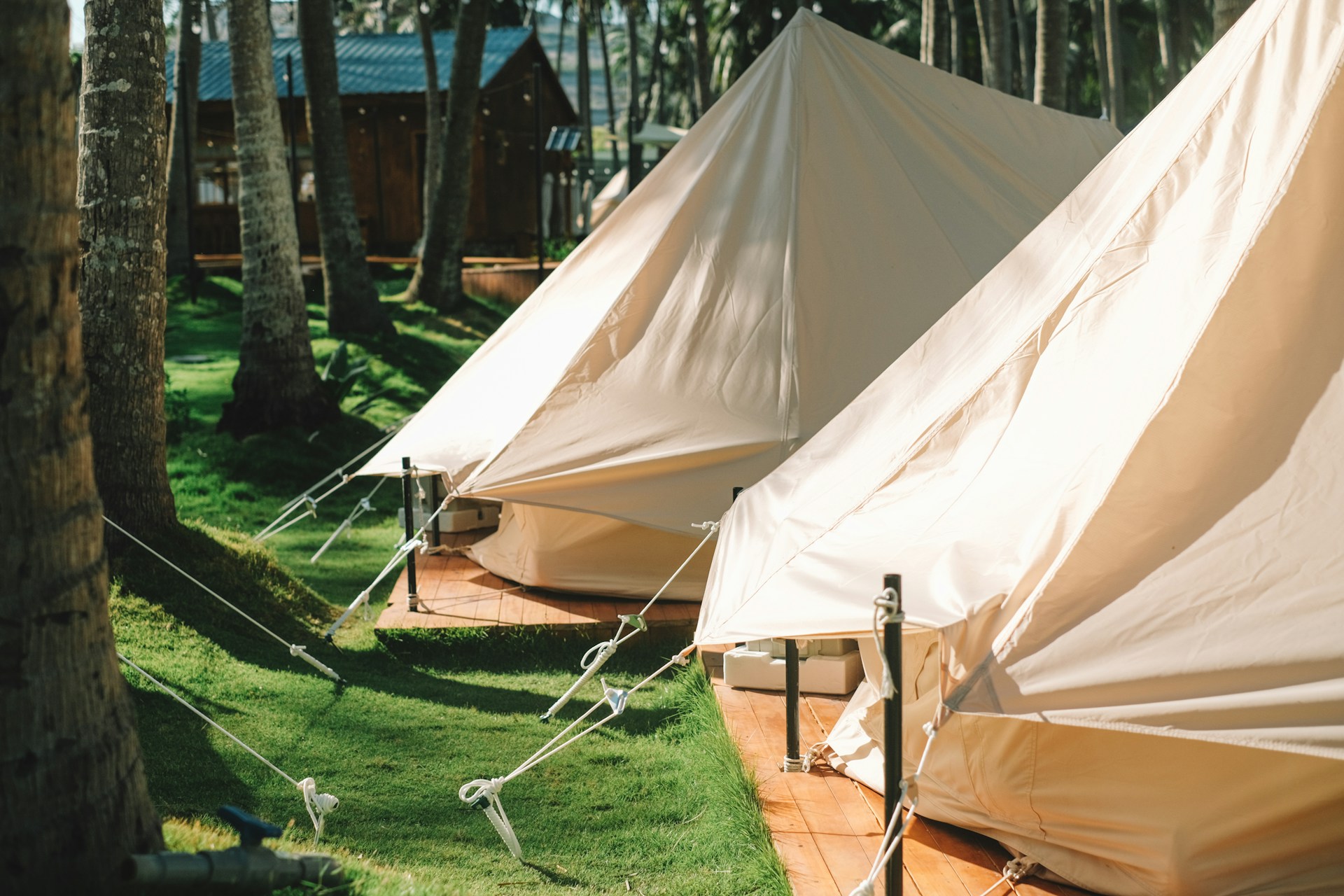 Stretch tent blog article thumbnail — tips and guides for outdoor events